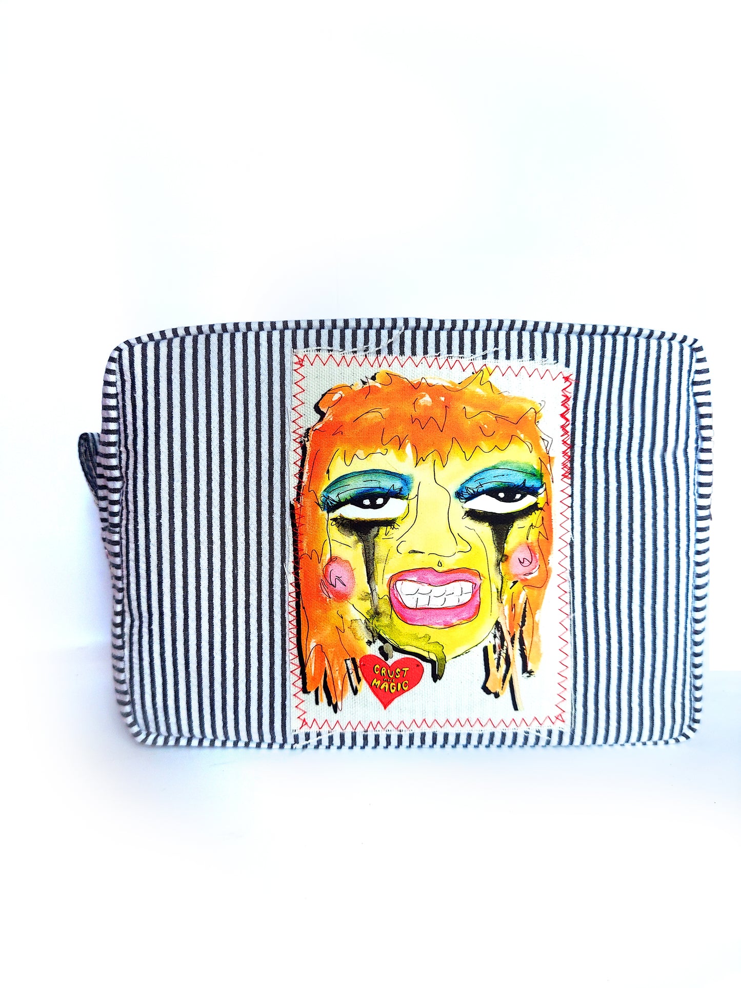 Bleeding Mascara Pouch